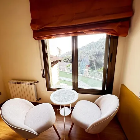 Amaizing With Swimming Pool, Fantastic Views Villa