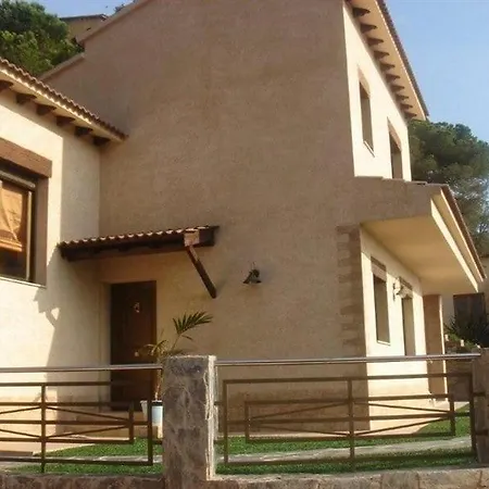 Amaizing With Swimming Pool, Fantastic Views Villa Lloret de Mar